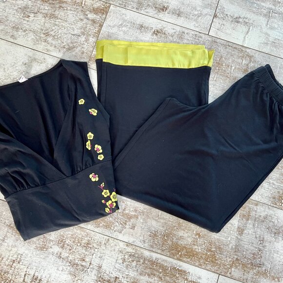 SALE!  Stunning be 6 designs Loungewear Set - Picture 3 of 16
